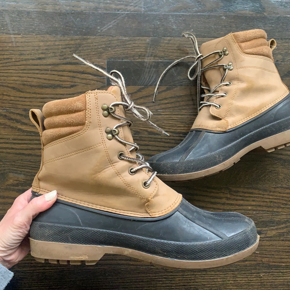 Men’s winter boots size 11